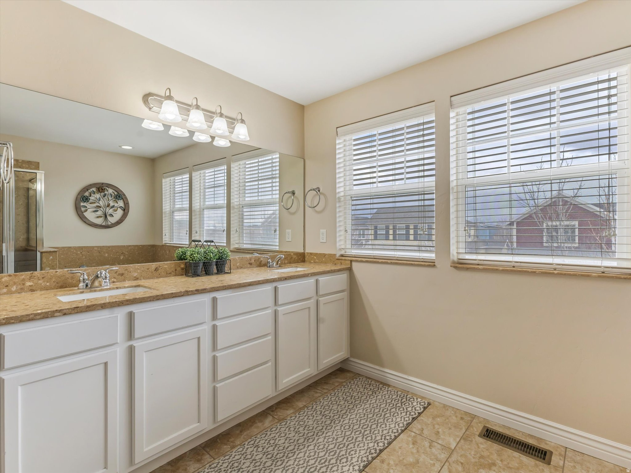 KENNECOTT - Residential