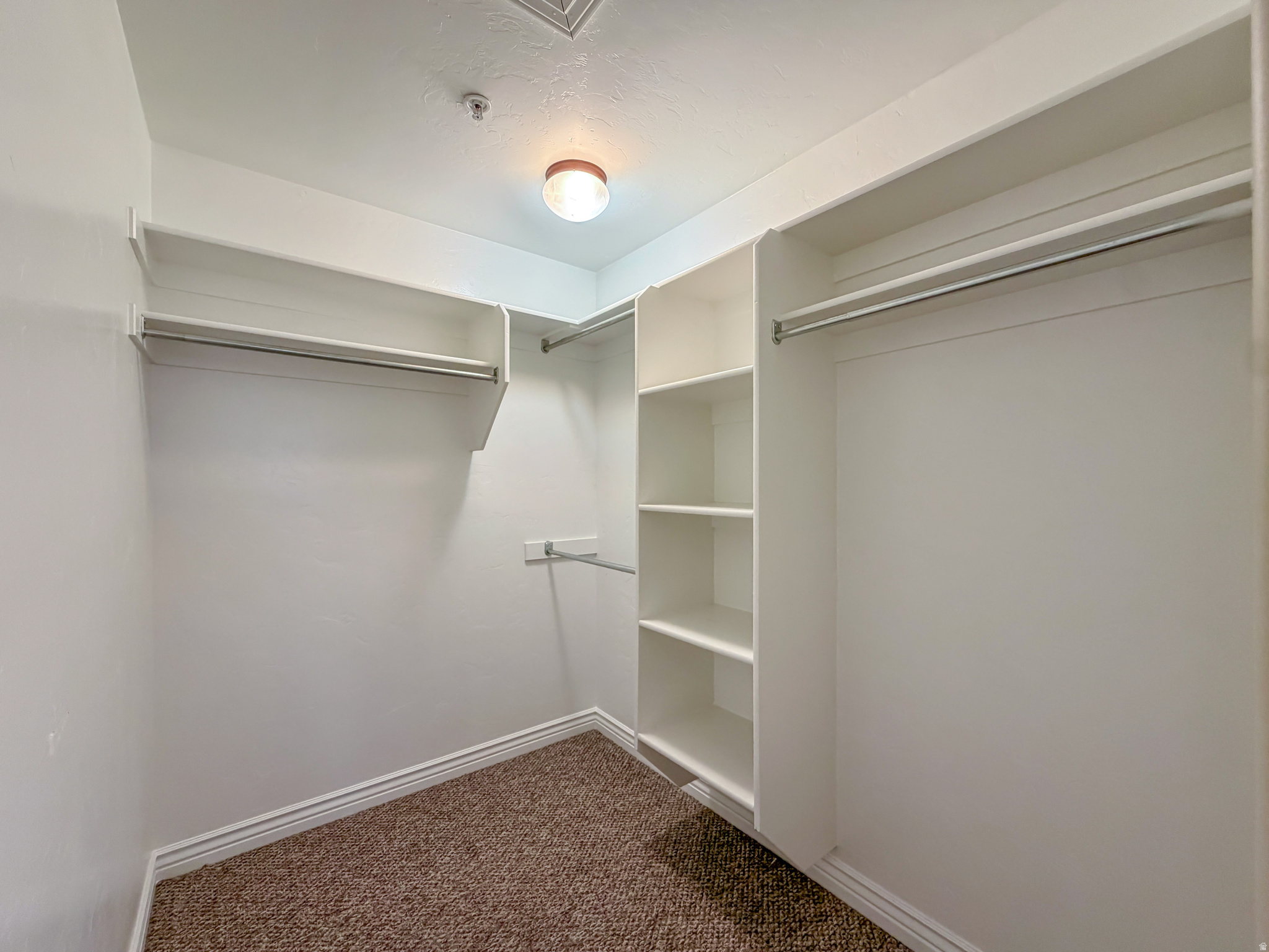 BELLE MONET - Residential