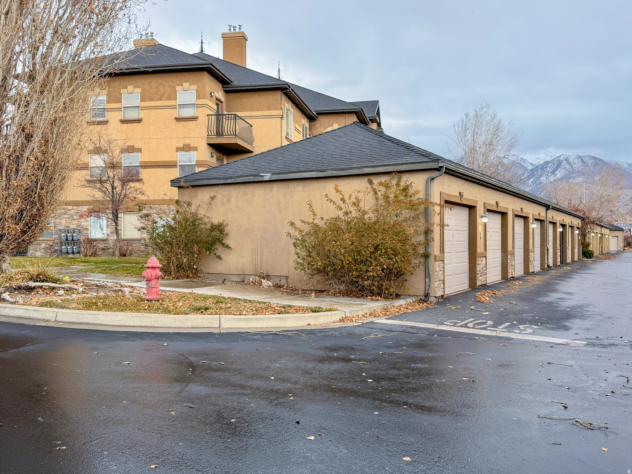 BELLE MONET - Residential