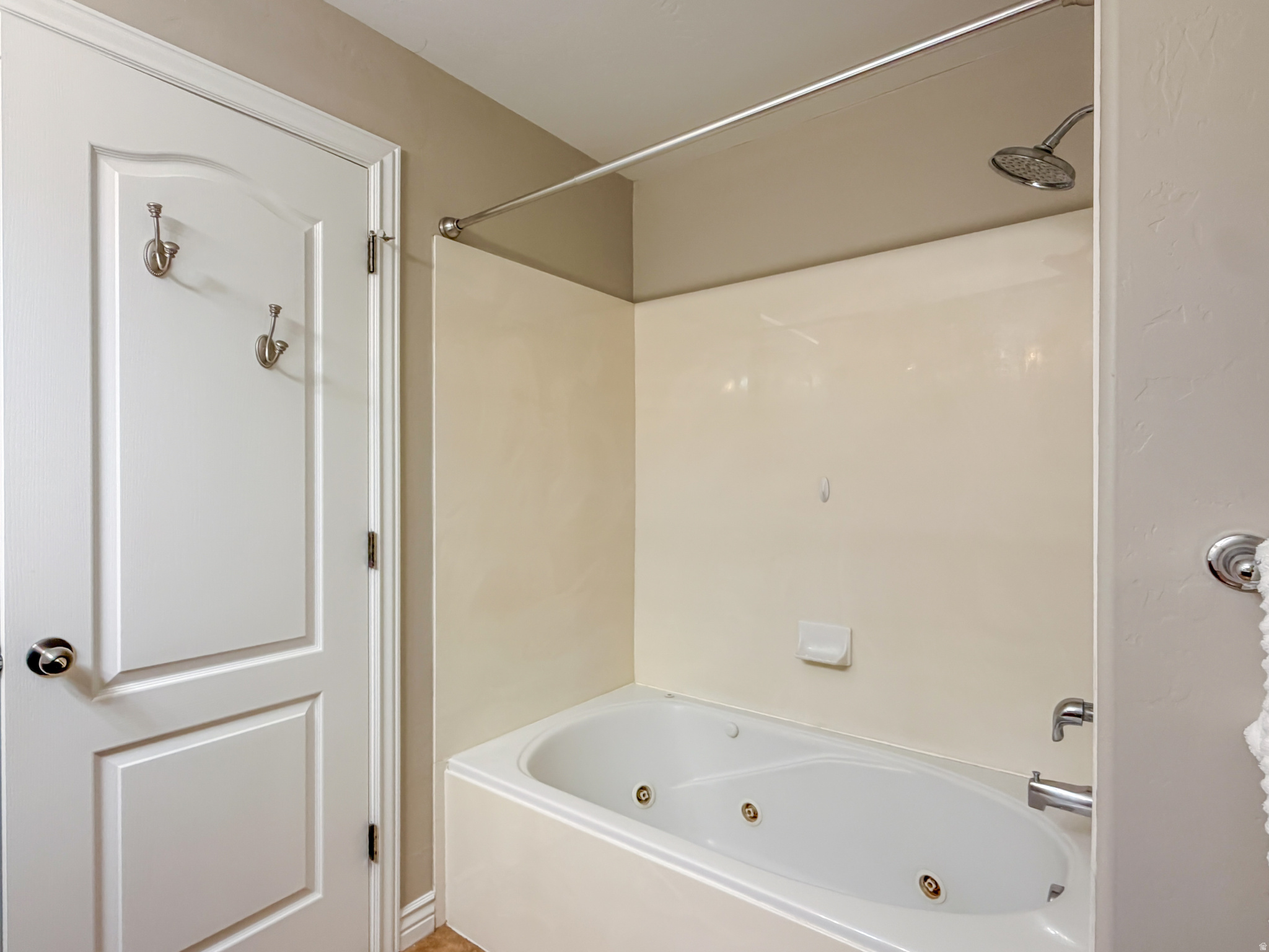 BELLE MONET - Residential