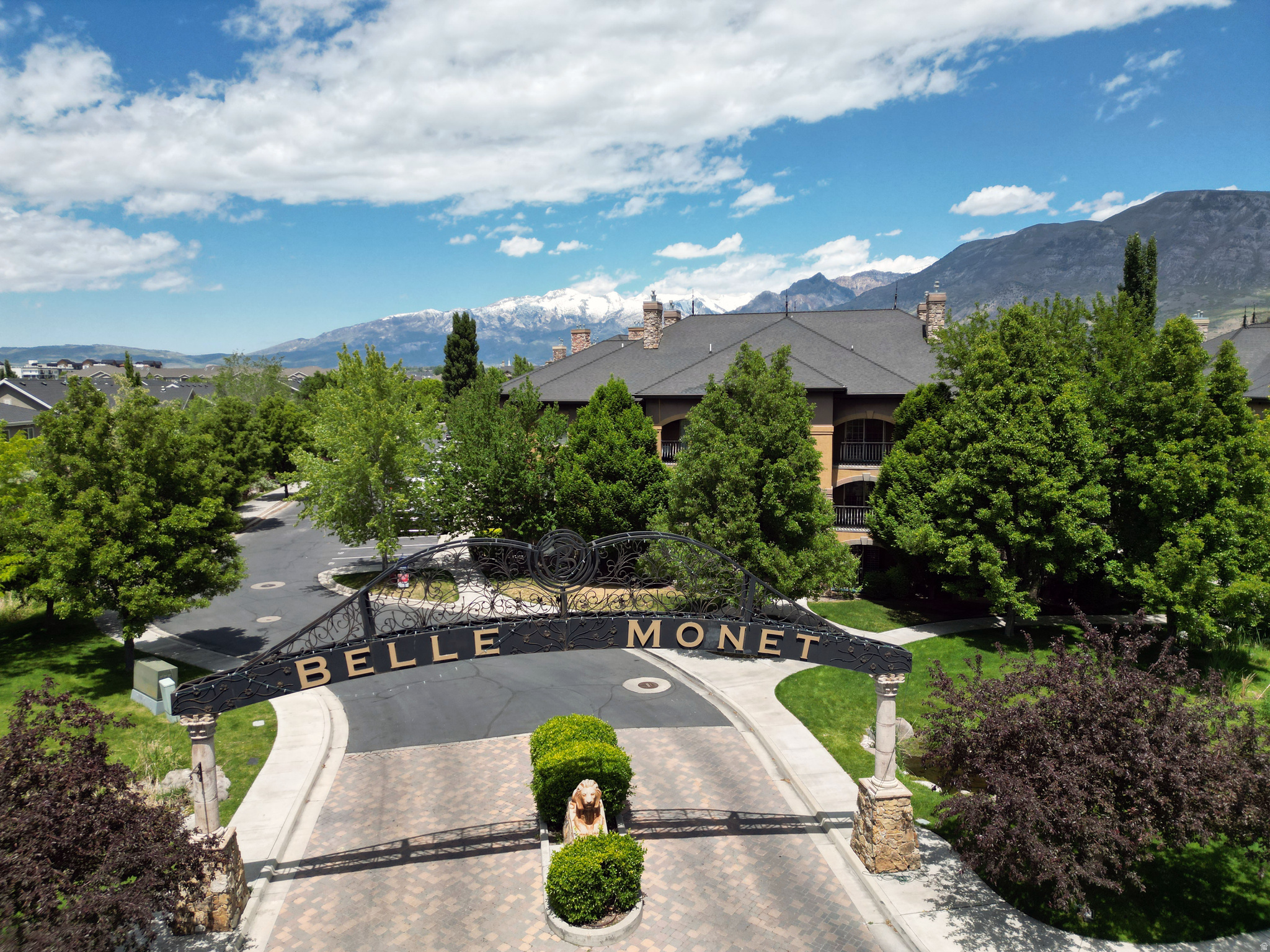 BELLE MONET - Residential