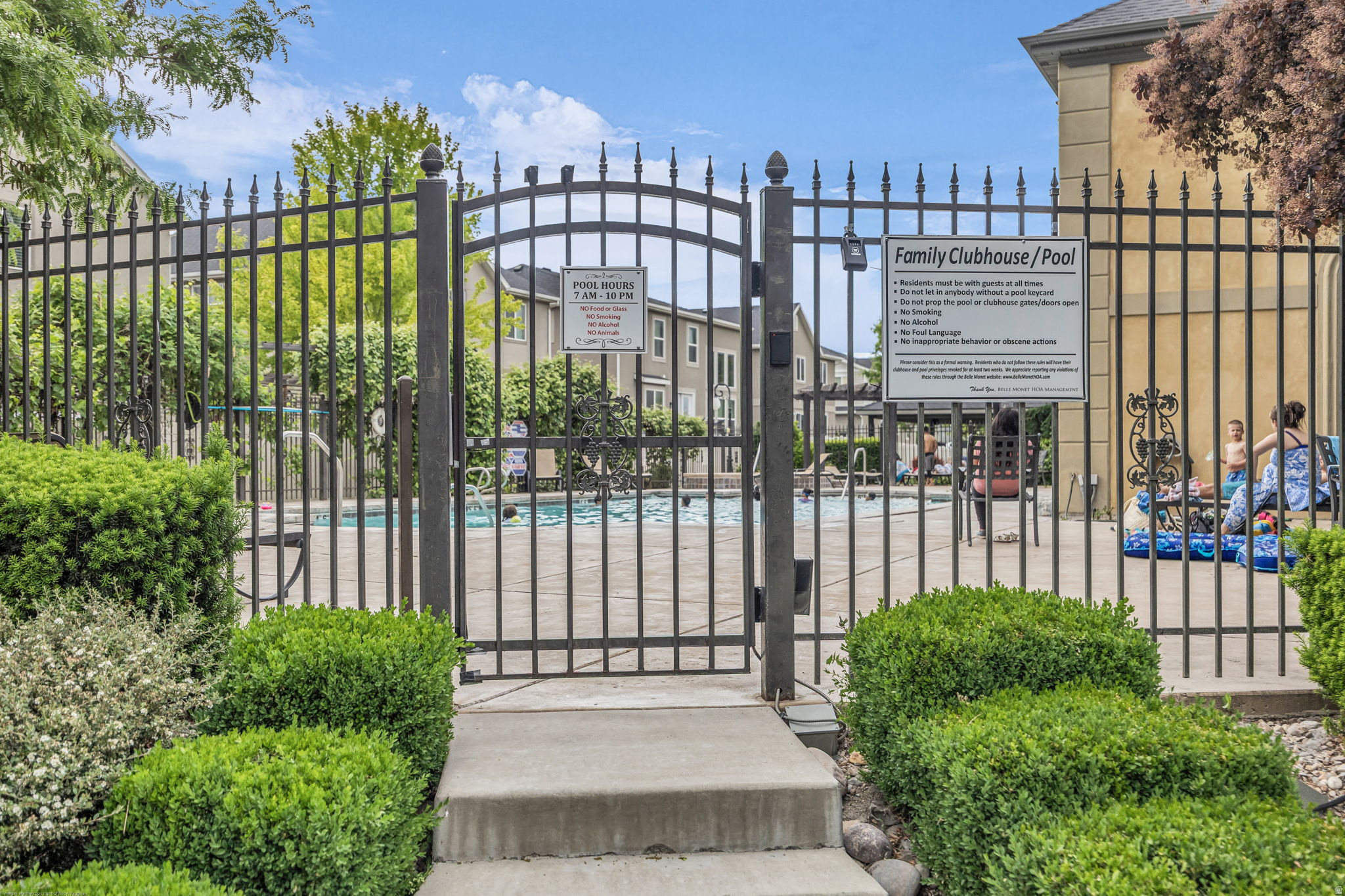 BELLE MONET - Residential