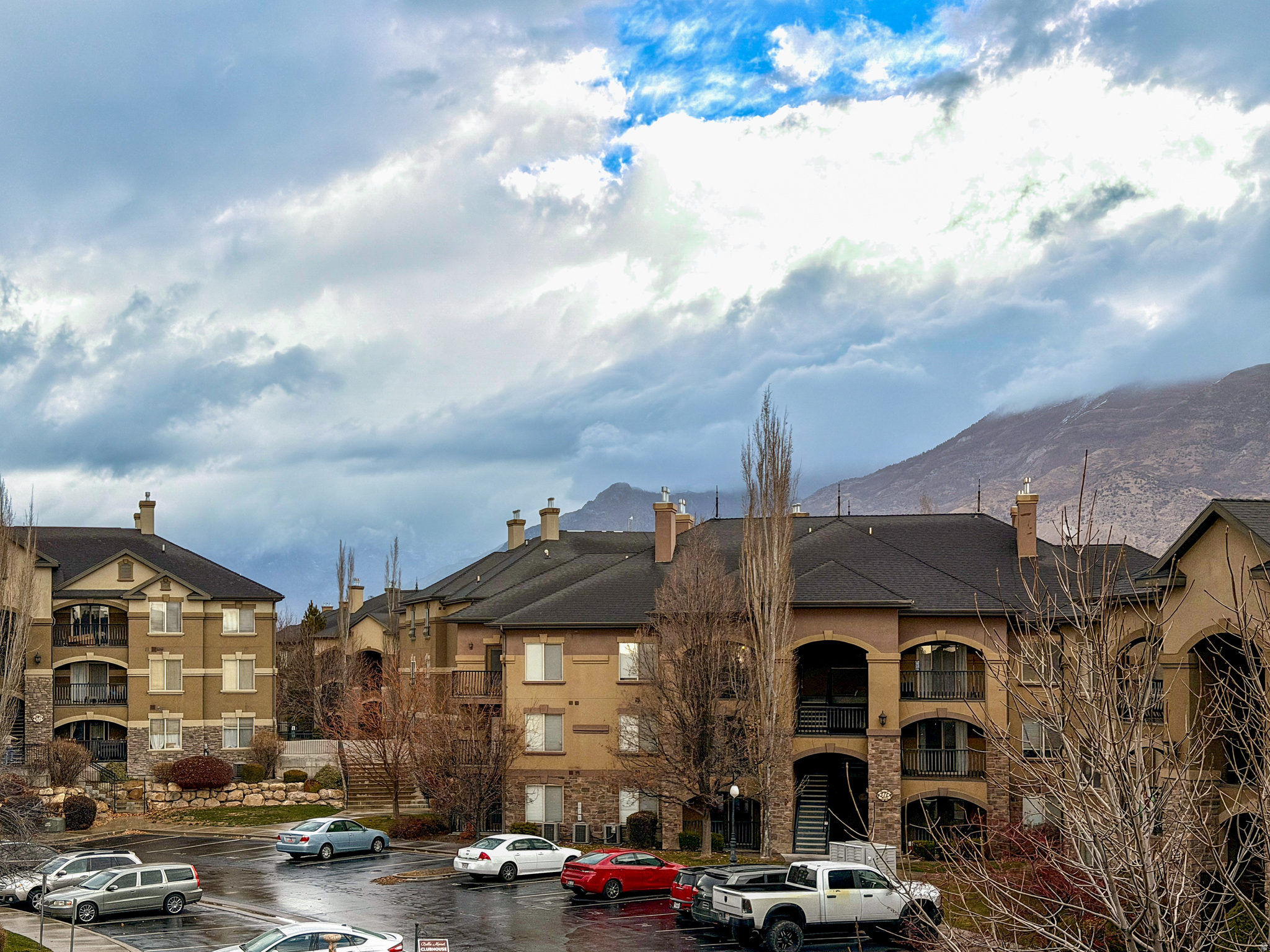 BELLE MONET - Residential