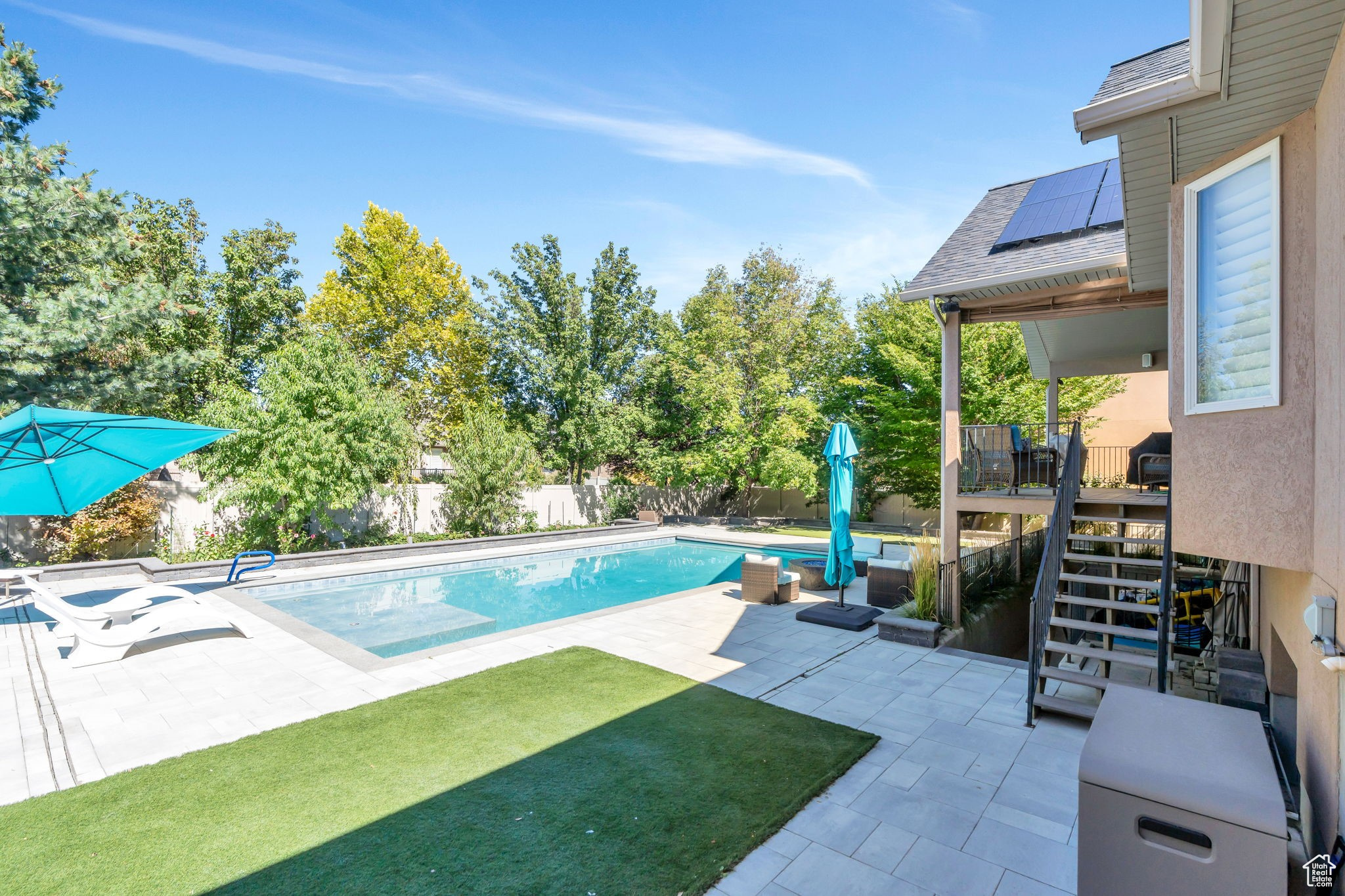 LUCAS DELL - Residential