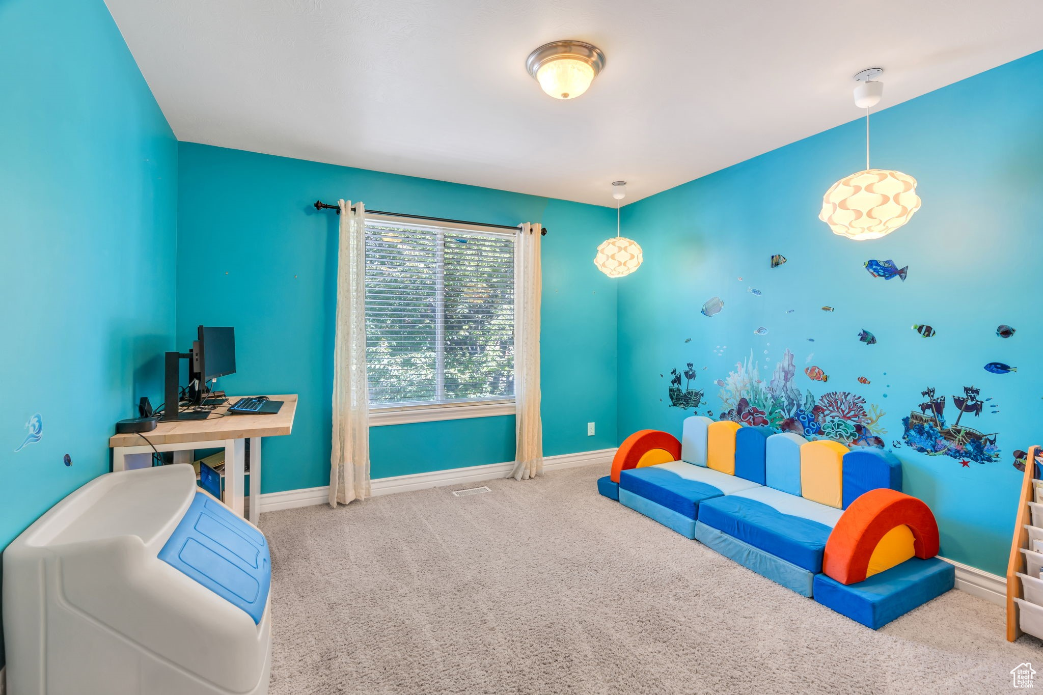 LUCAS DELL - Residential