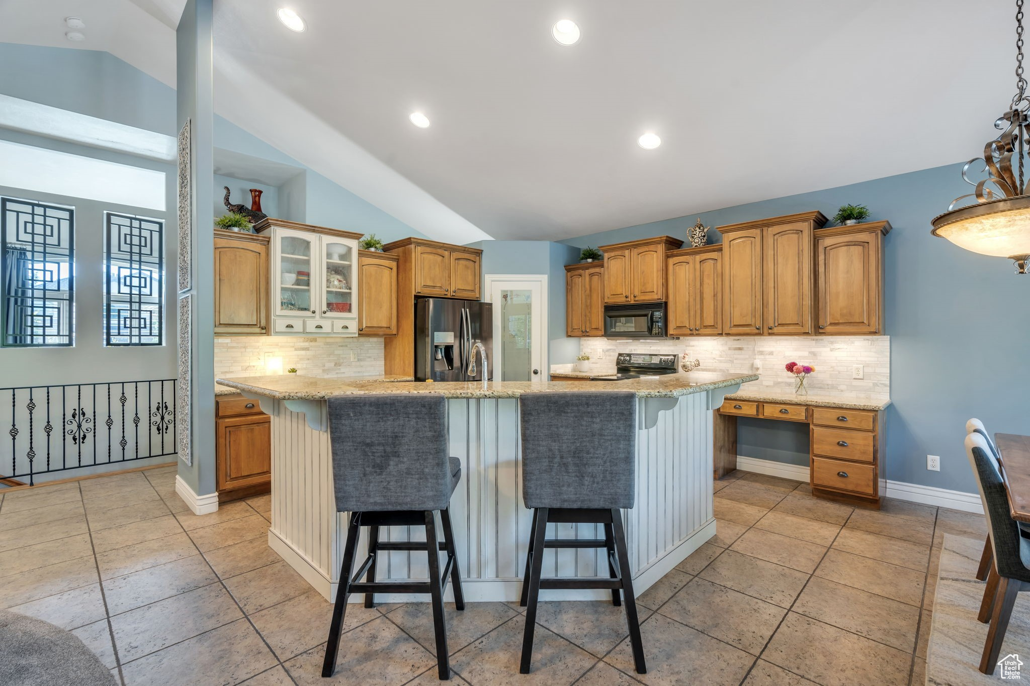 LUCAS DELL - Residential