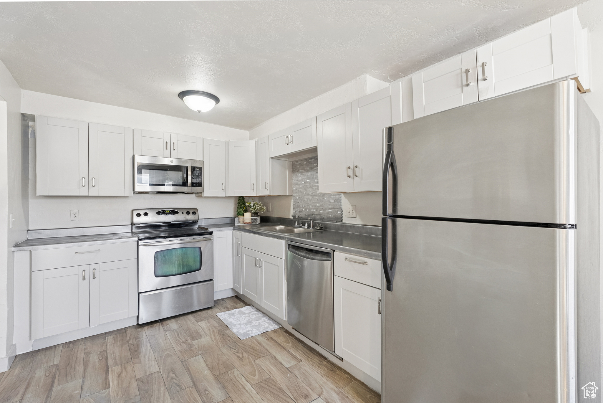 IRVING CIRCLE CONDM - Residential