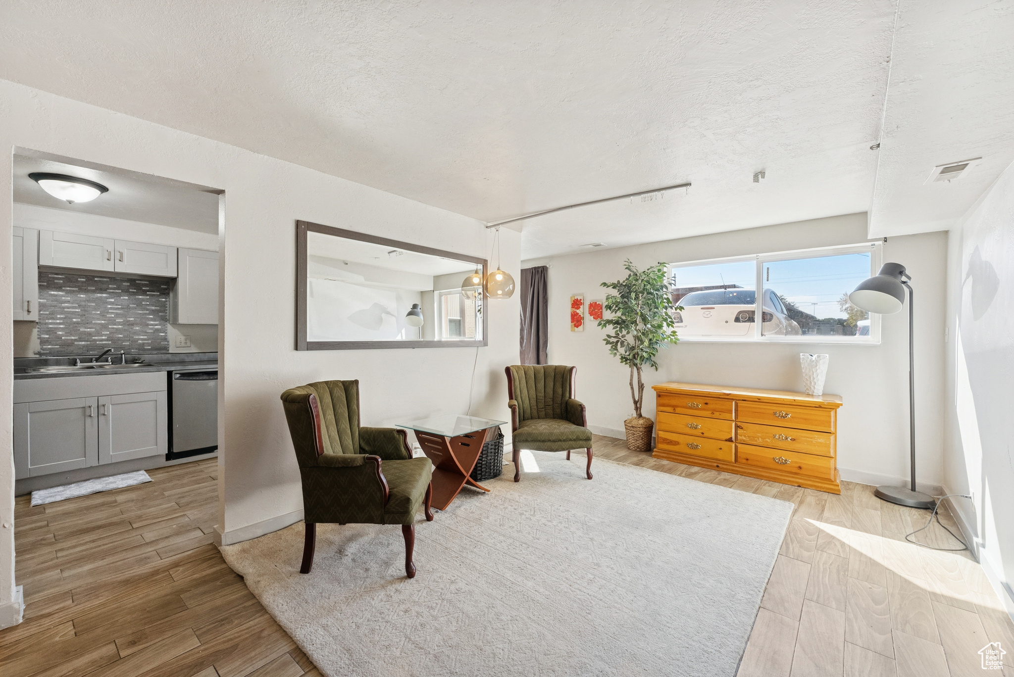 IRVING CIRCLE CONDM - Residential