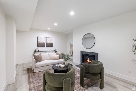 Tiny photo for 1489 E SPRING LN S, Holladay, UT 84117 (MLS # 2117748)