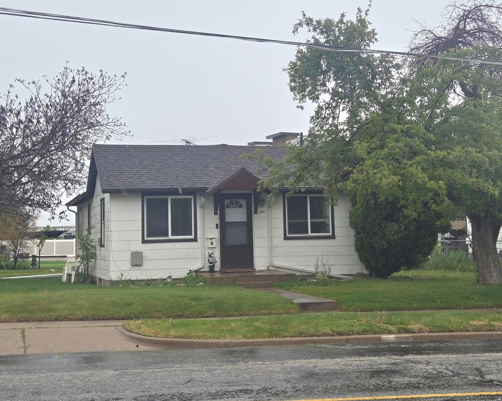 Photo of 284 E 200 S, Clearfield, UT 84015 (MLS # 2153690)