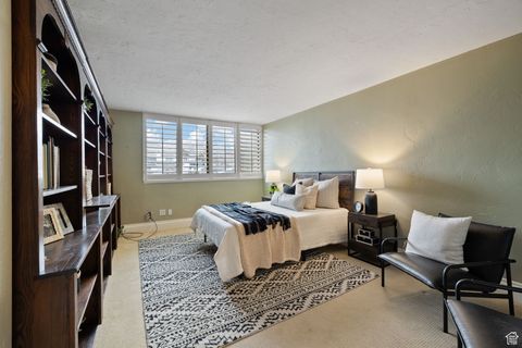 Tiny photo for 241 N VINE ST #707E, Salt Lake City, UT 84103 (MLS # 2118598)