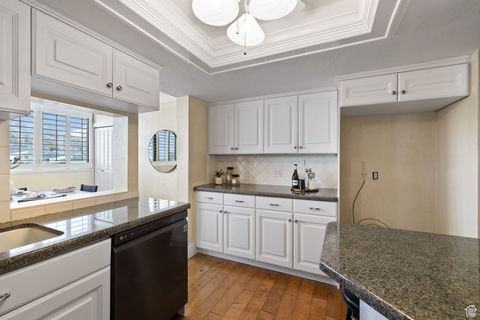 Tiny photo for 241 N VINE ST #707E, Salt Lake City, UT 84103 (MLS # 2118598)
