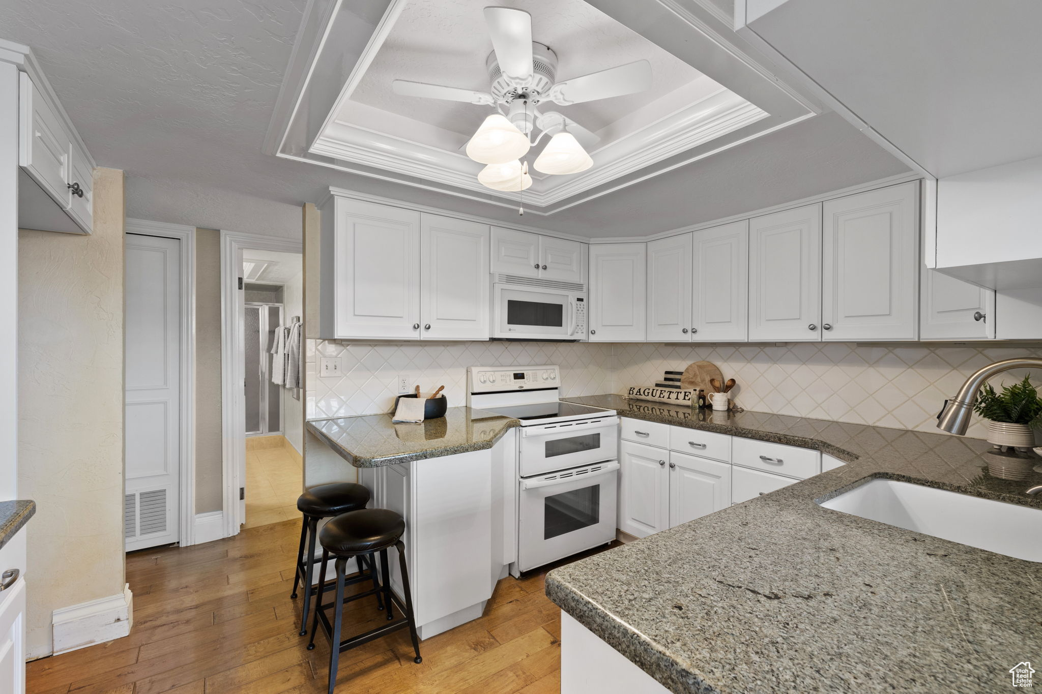 ZION SUMMIT CONDM - Residential