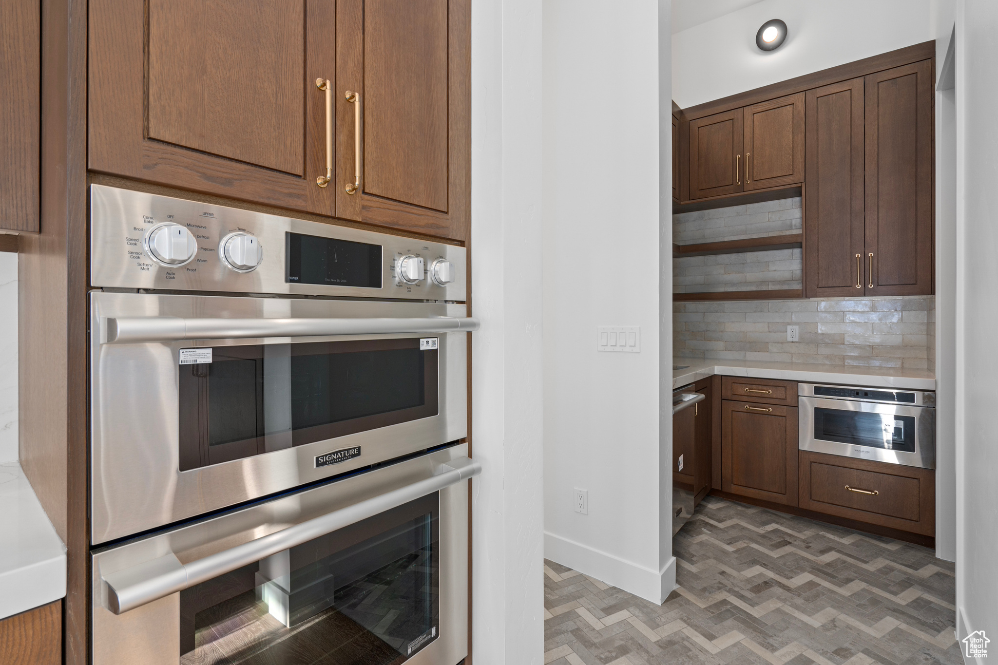 CROSSINGS AT LAKE CREEK - Residential