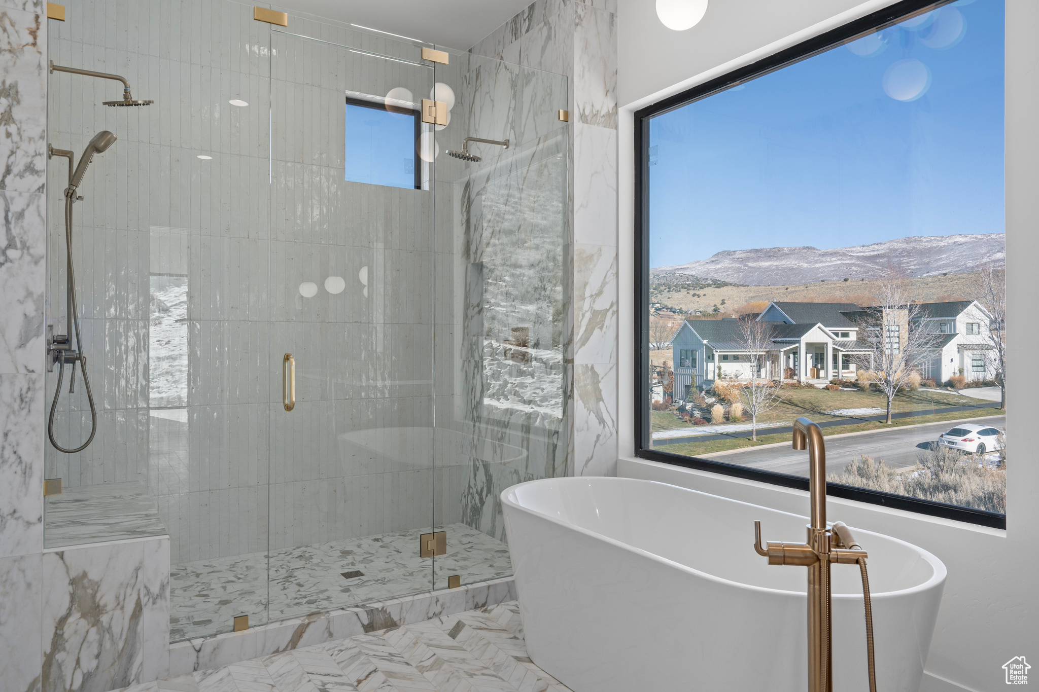 CROSSINGS AT LAKE CREEK - Residential
