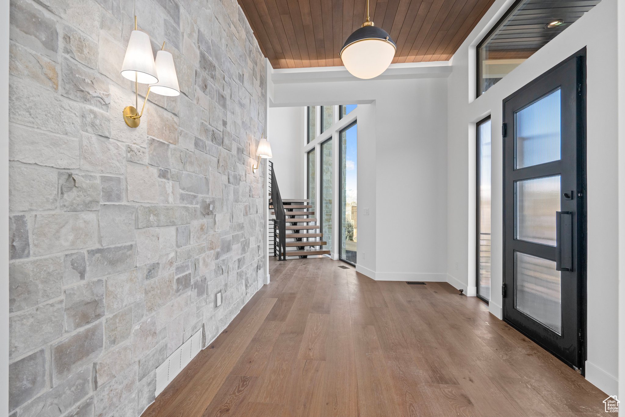 CROSSINGS AT LAKE CREEK - Residential