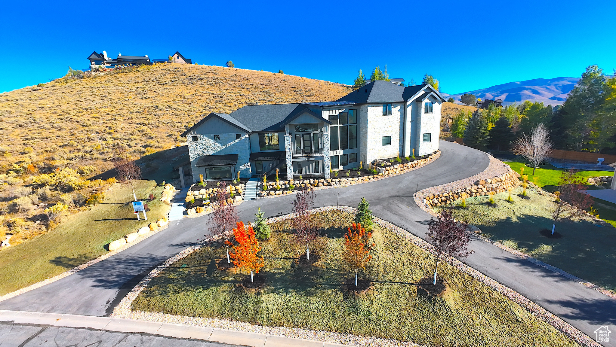 CROSSINGS AT LAKE CREEK - Residential