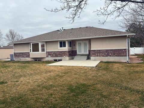 Tiny photo for 2329 W HENRY ALICE CT, West Jordan, UT 84084 (MLS # 2143608)