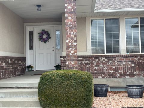 Tiny photo for 2329 W HENRY ALICE CT, West Jordan, UT 84084 (MLS # 2143608)
