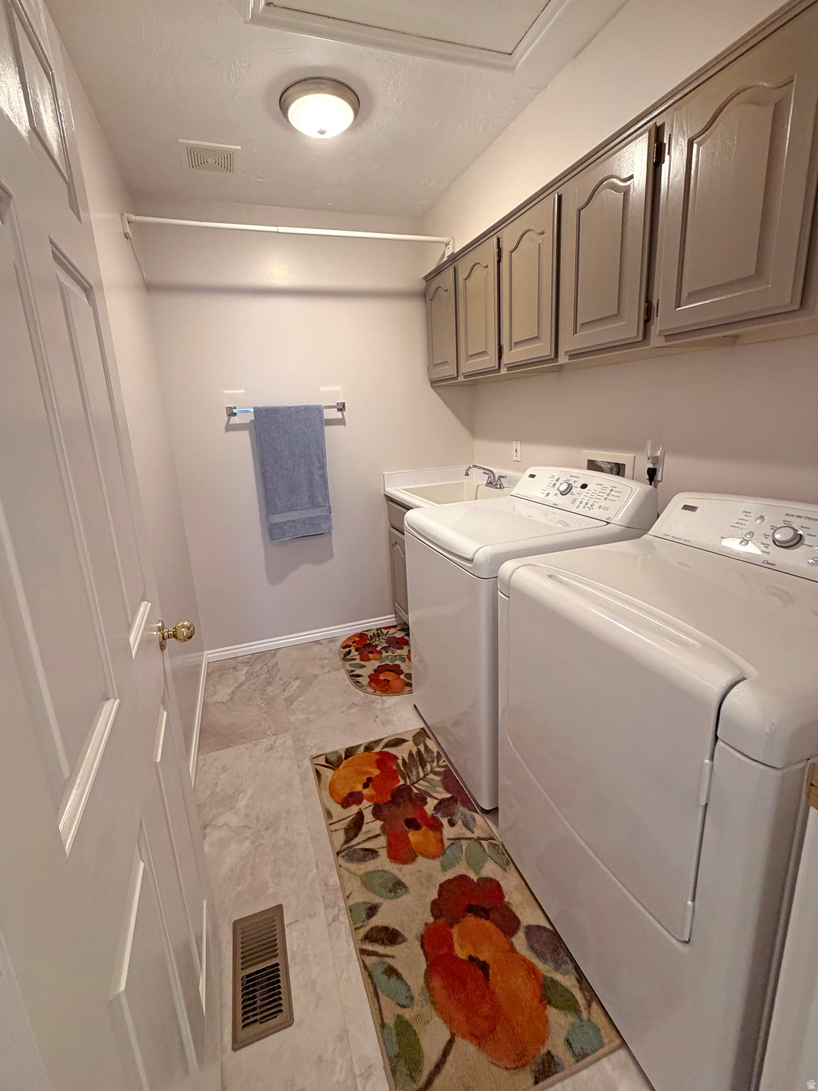 HOMESTEAD - Residential