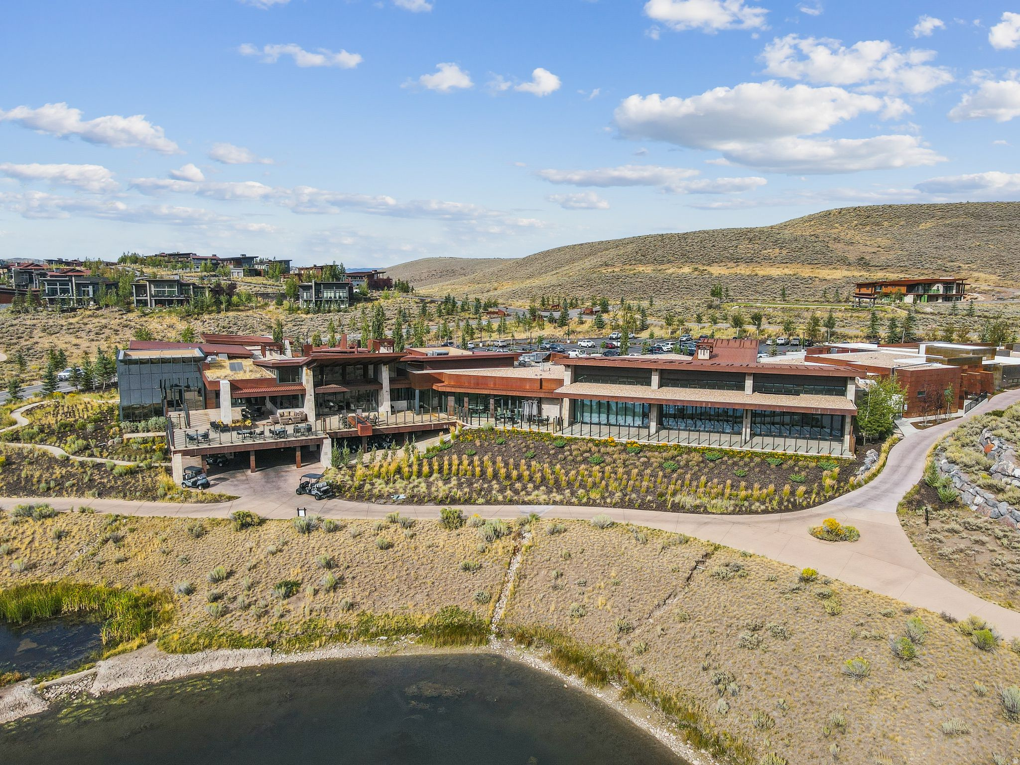 THE HOMESTEADS - Land