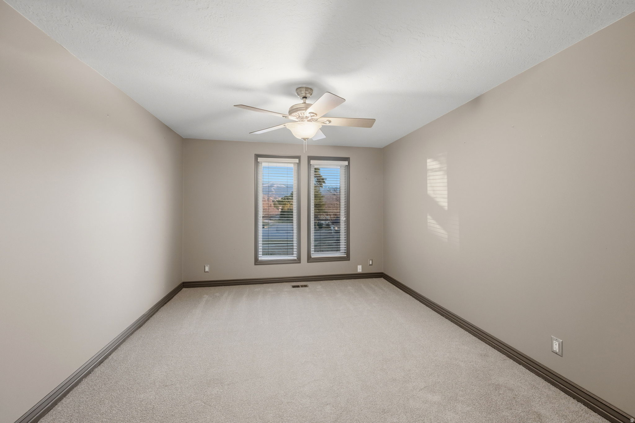 NORTHER HILLS - Residential