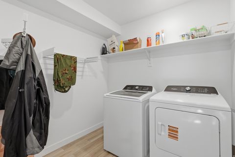 Tiny photo for 2031 N GOLDEN RUBY DR, Saratoga Springs, UT 84045 (MLS # 2151761)