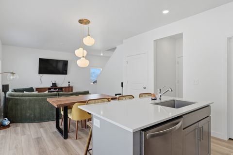 Tiny photo for 2031 N GOLDEN RUBY DR, Saratoga Springs, UT 84045 (MLS # 2151761)