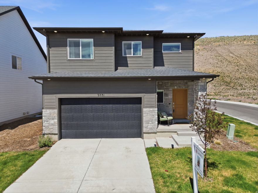 Beautiful 3 bed, 2.5 bath in Wildflower, Saratoga Springs. Built by Lennar with an open, light-filled layout, spacious primary suite, and unfinished basement. Trails, lake, parks, and shopping nearby.