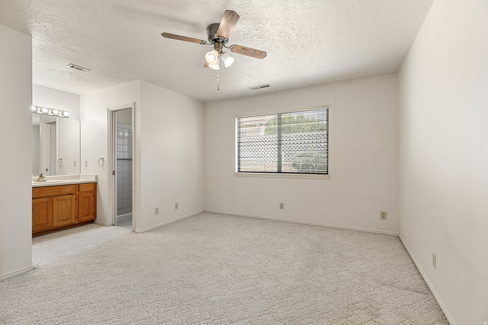 PALM MEADOWS TH - Residential