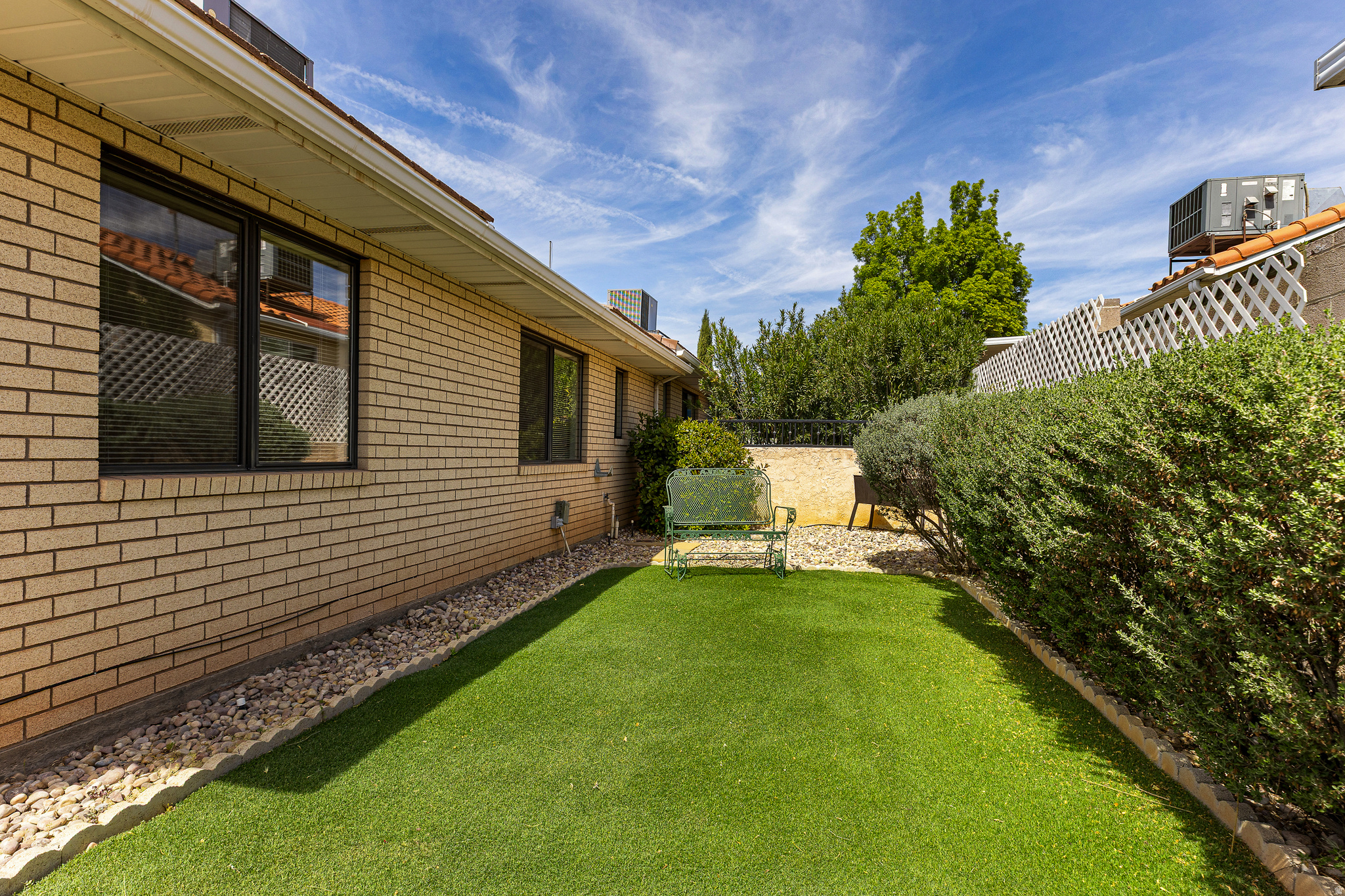 PALM MEADOWS TH - Residential