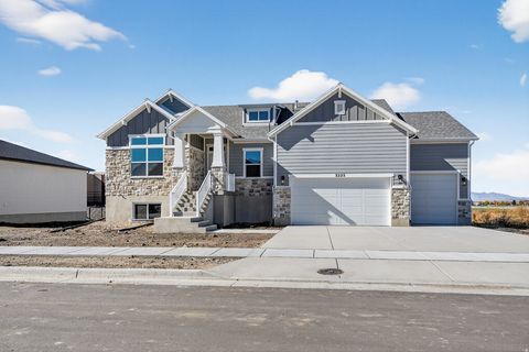 3223 S 4975 W 15 West Haven UT 84401