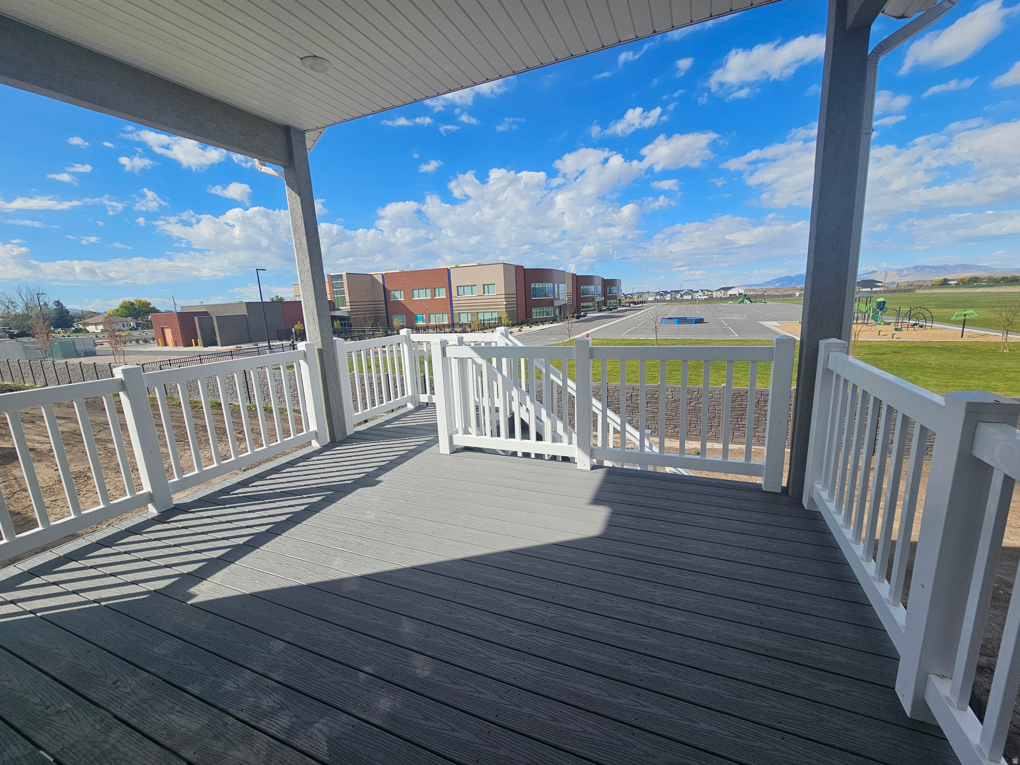 WEST RIDGE ESTATES - Residential