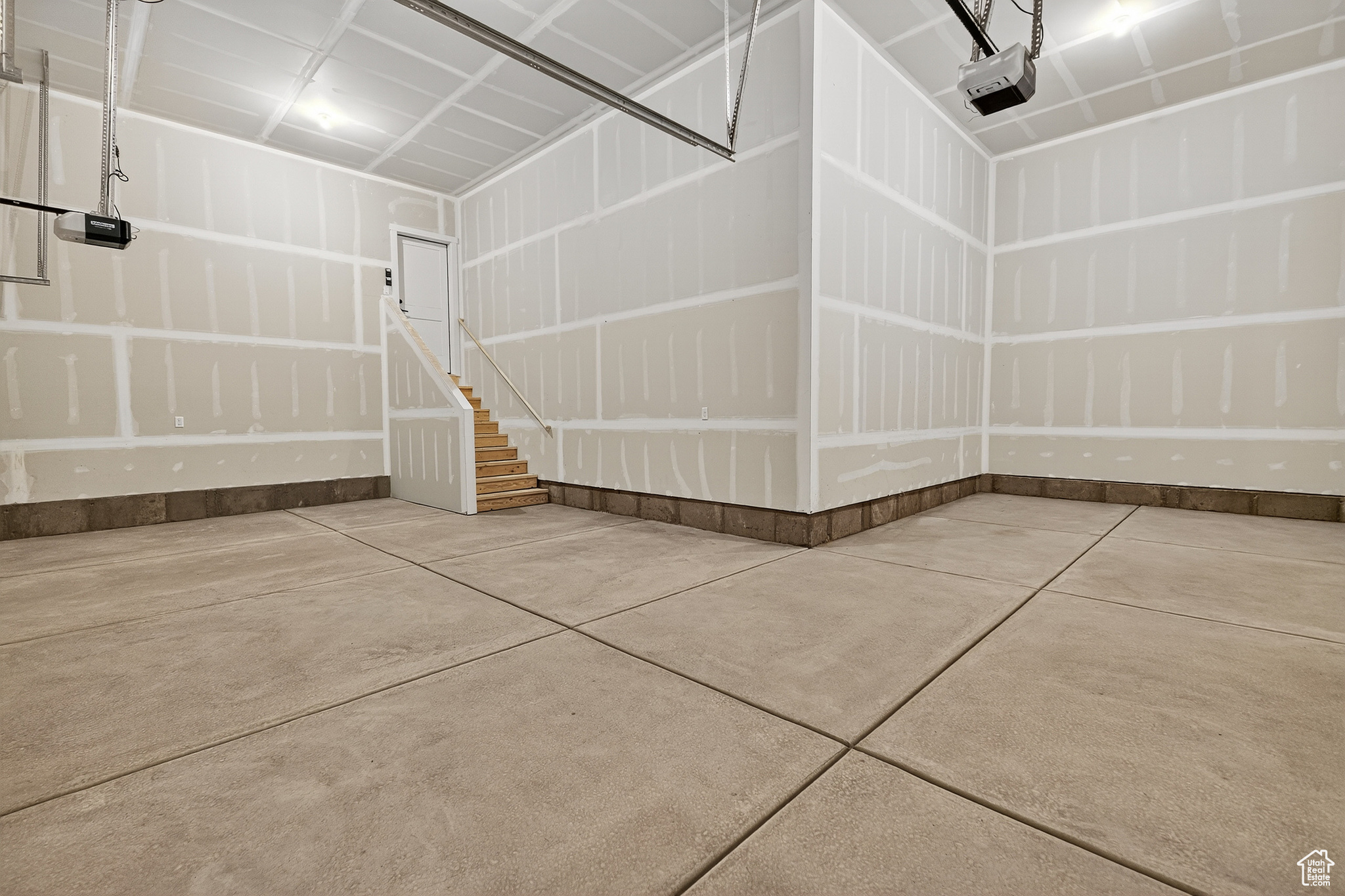 WEST RIDGE ESTATES - Residential