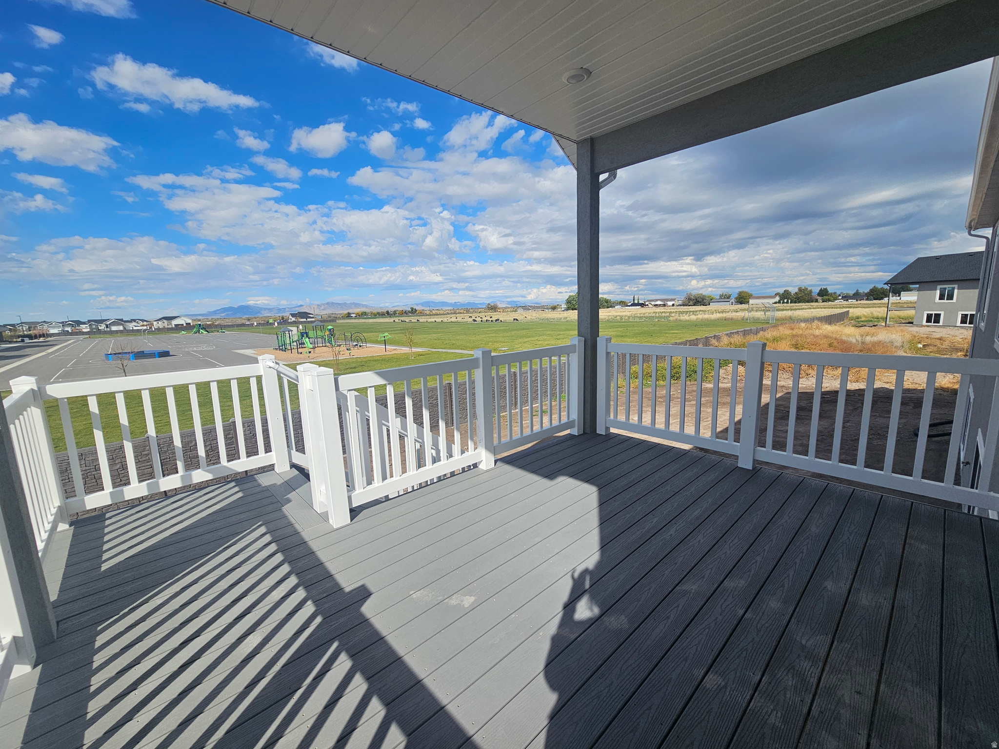 WEST RIDGE ESTATES - Residential