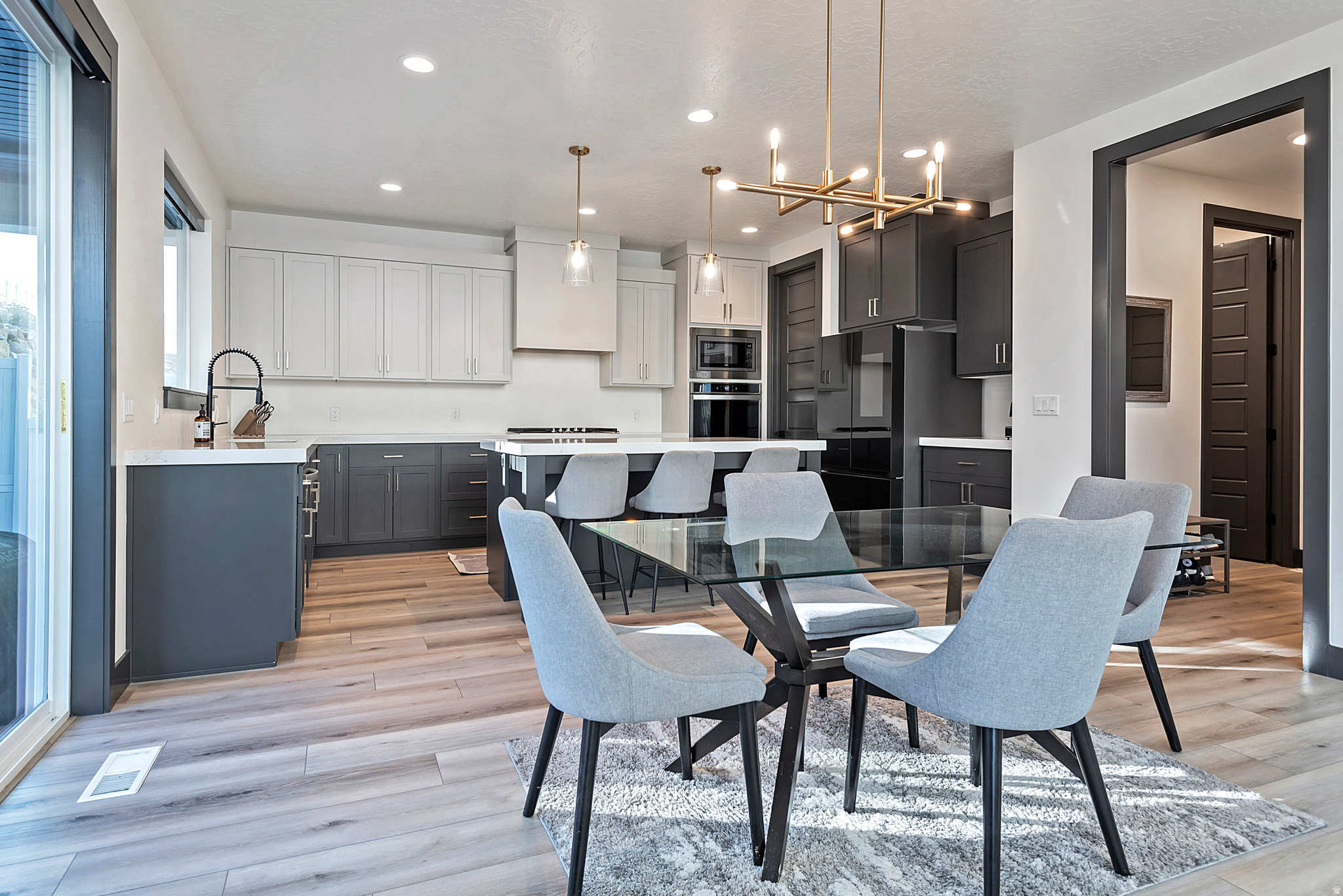 FOX HOLLOW - Residential