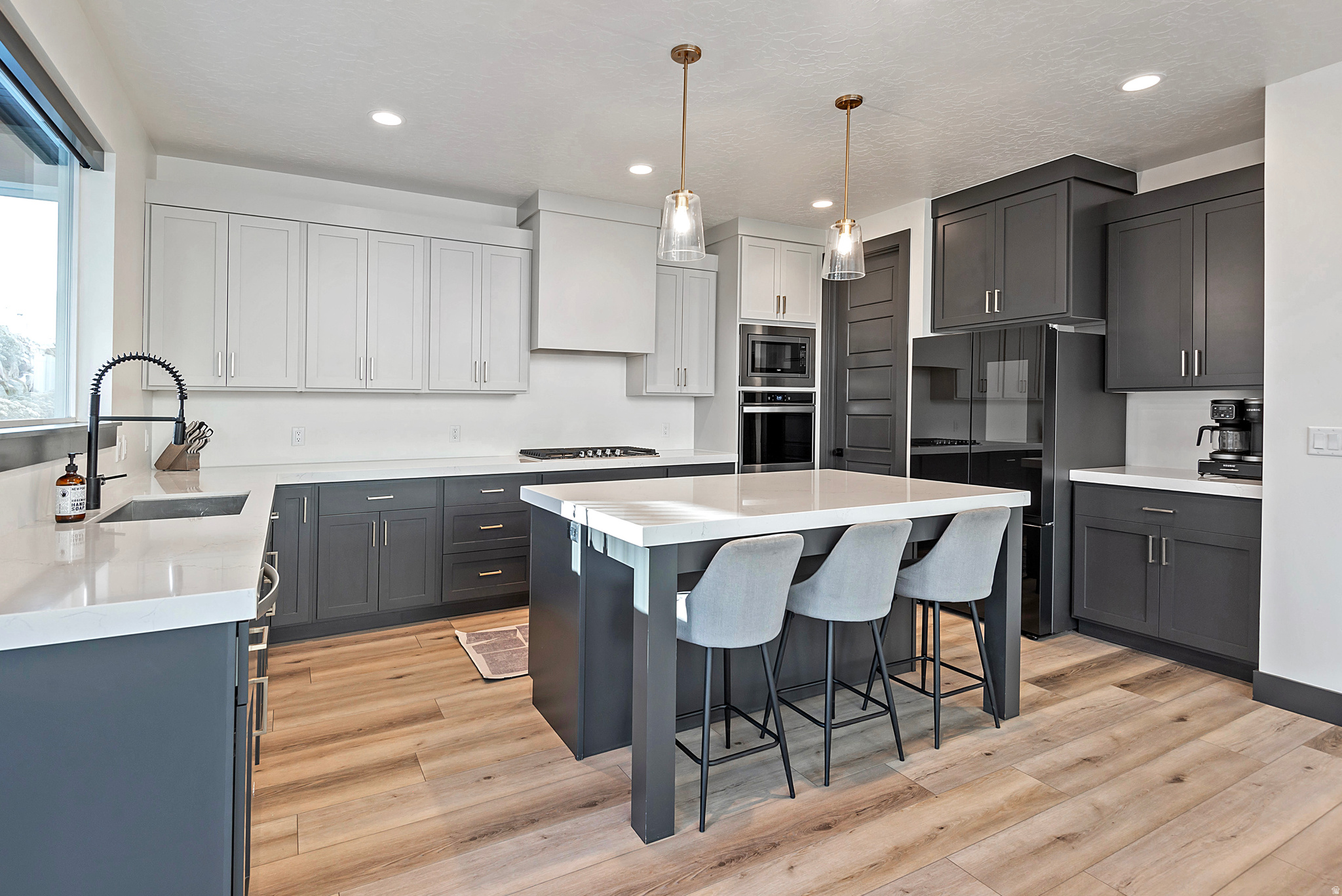 FOX HOLLOW - Residential