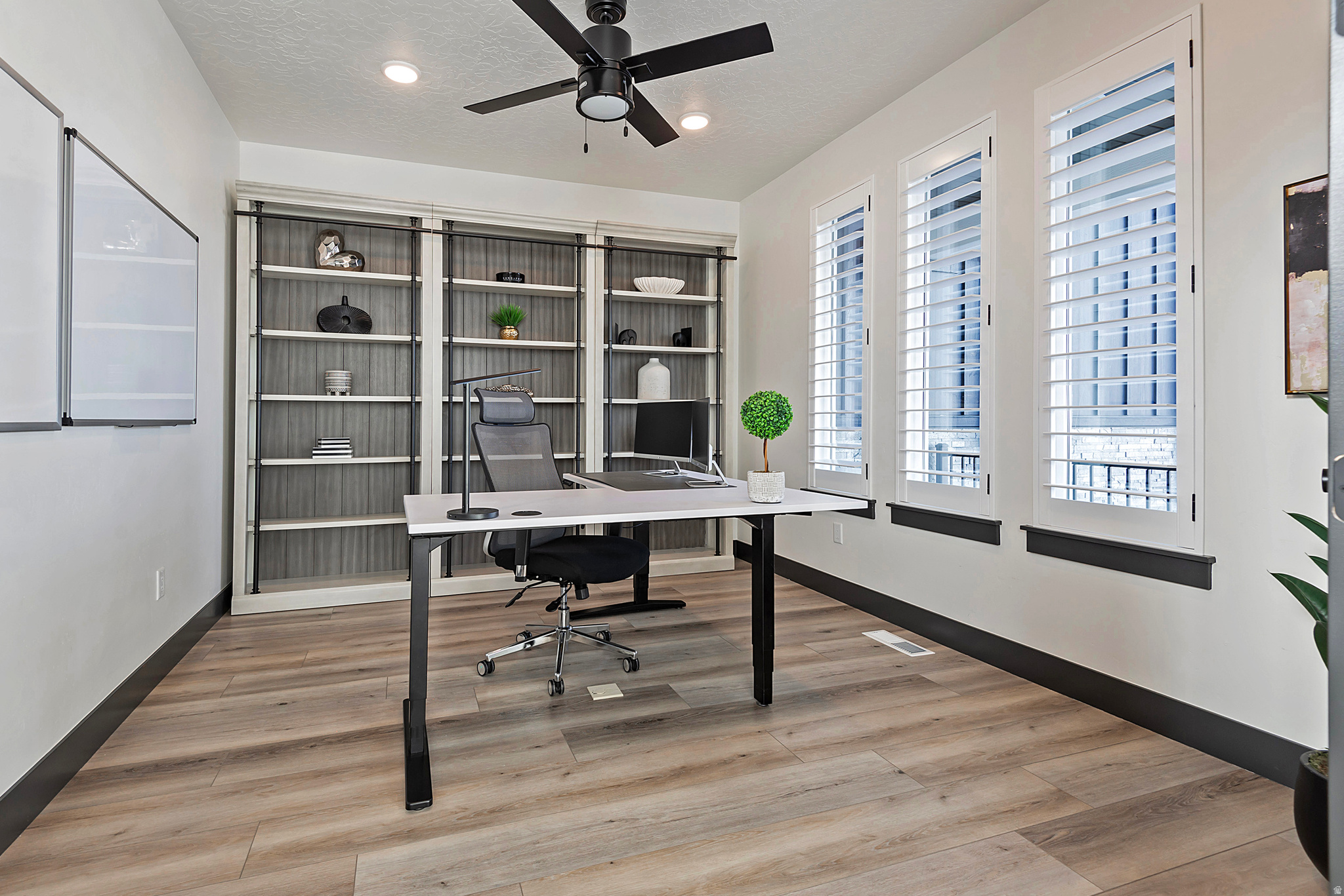 FOX HOLLOW - Residential