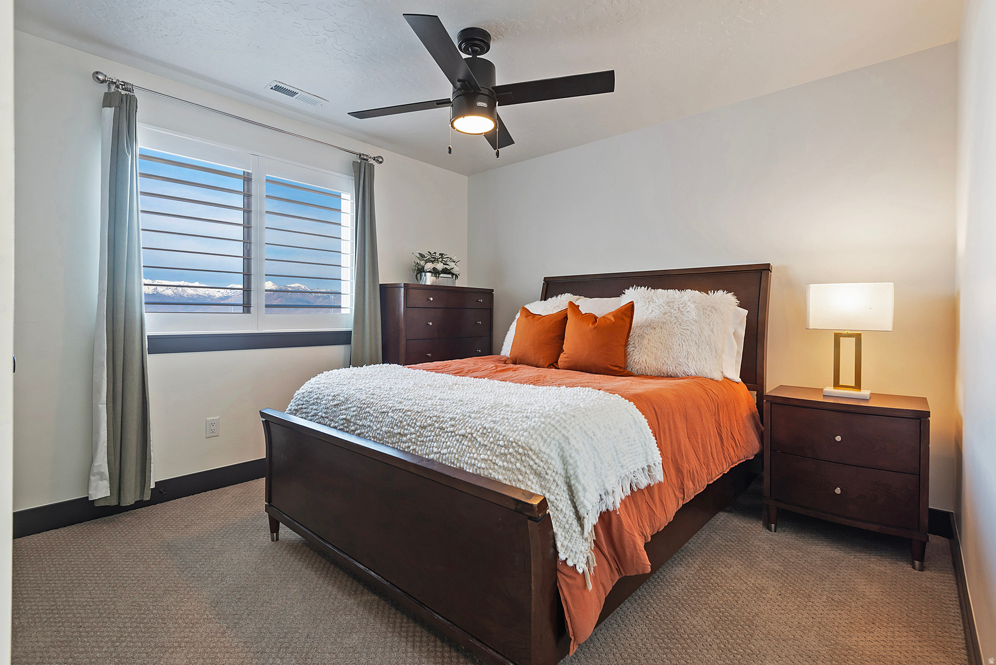 FOX HOLLOW - Residential