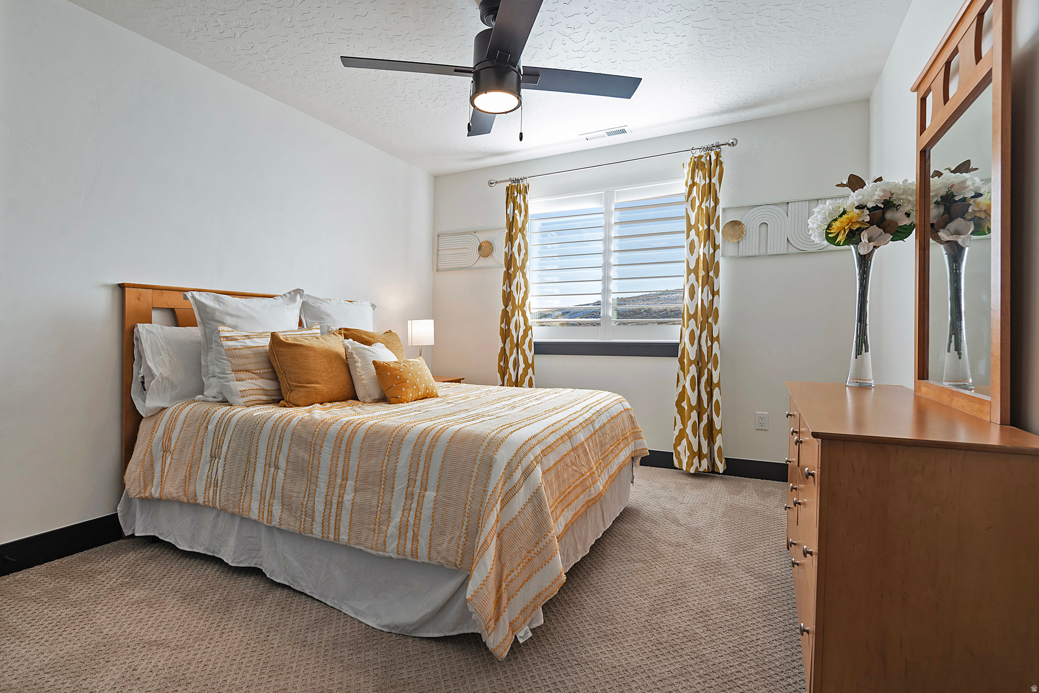 FOX HOLLOW - Residential