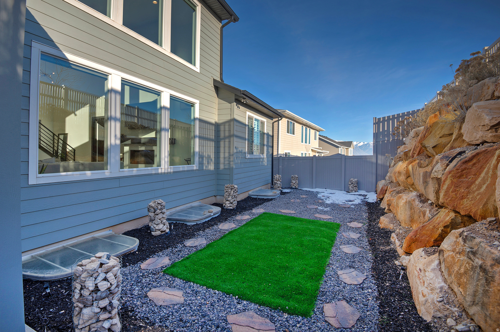 FOX HOLLOW - Residential