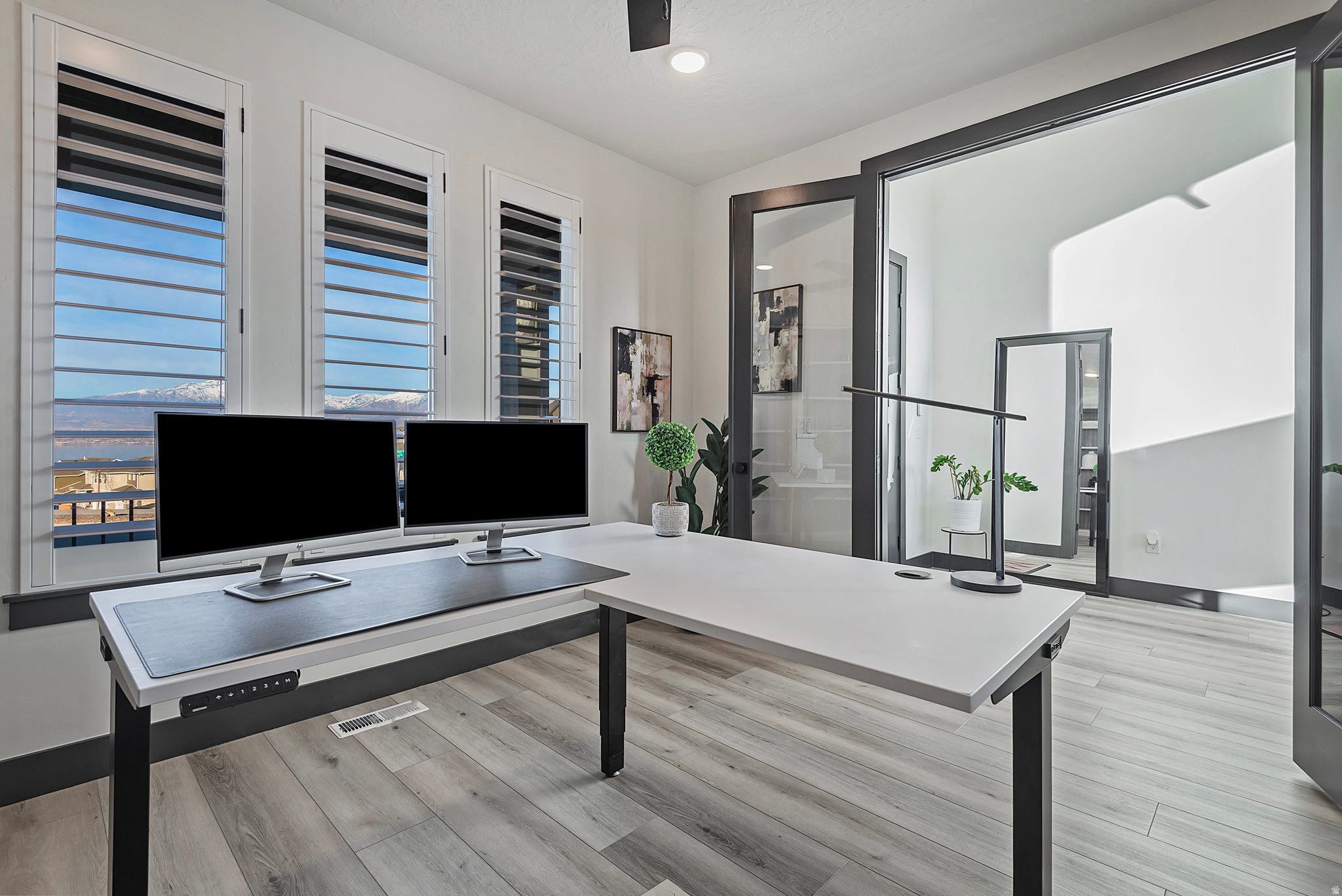 FOX HOLLOW - Residential