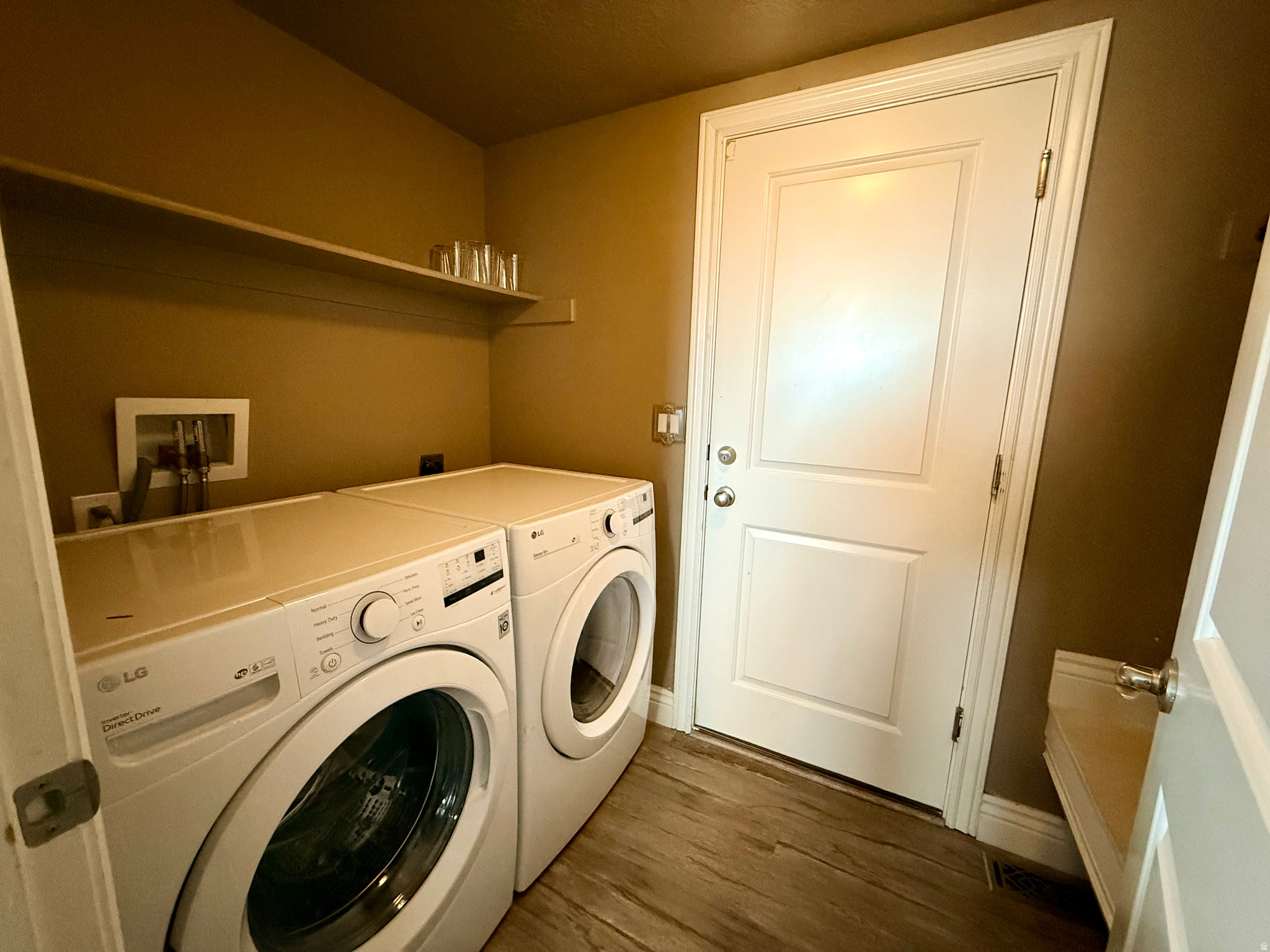 HINCKLEY PARK - Residential