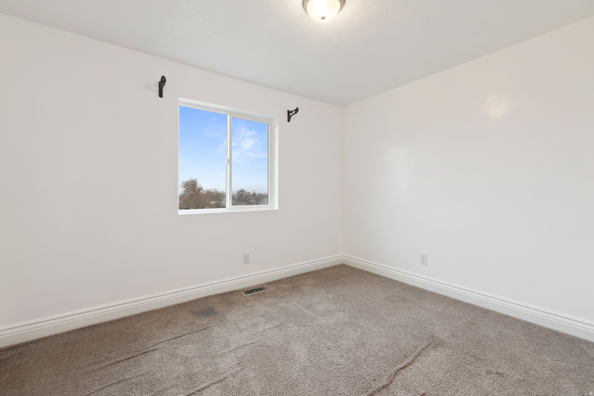 HINCKLEY PARK - Residential