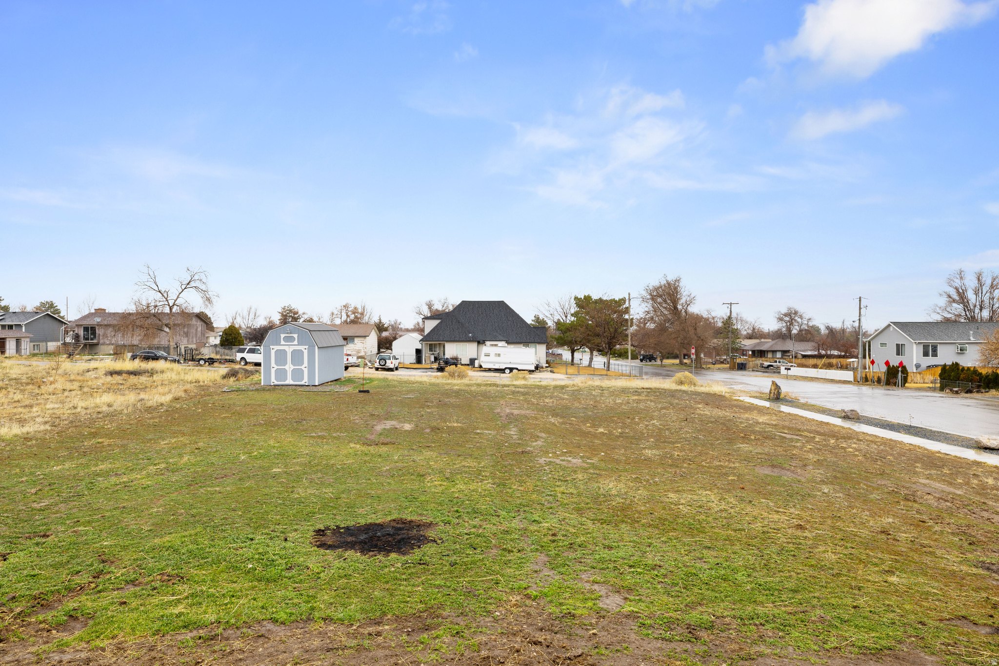 HINCKLEY PARK - Residential