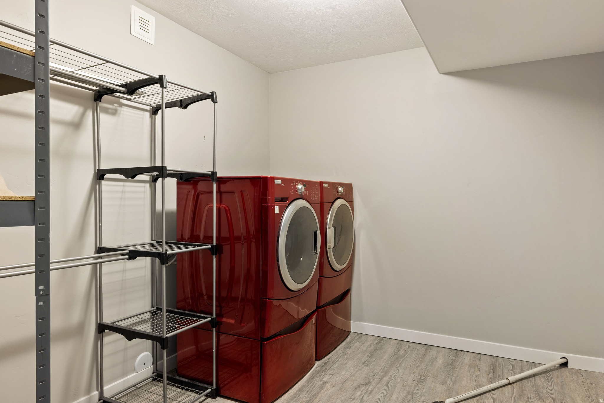 HINCKLEY PARK - Residential