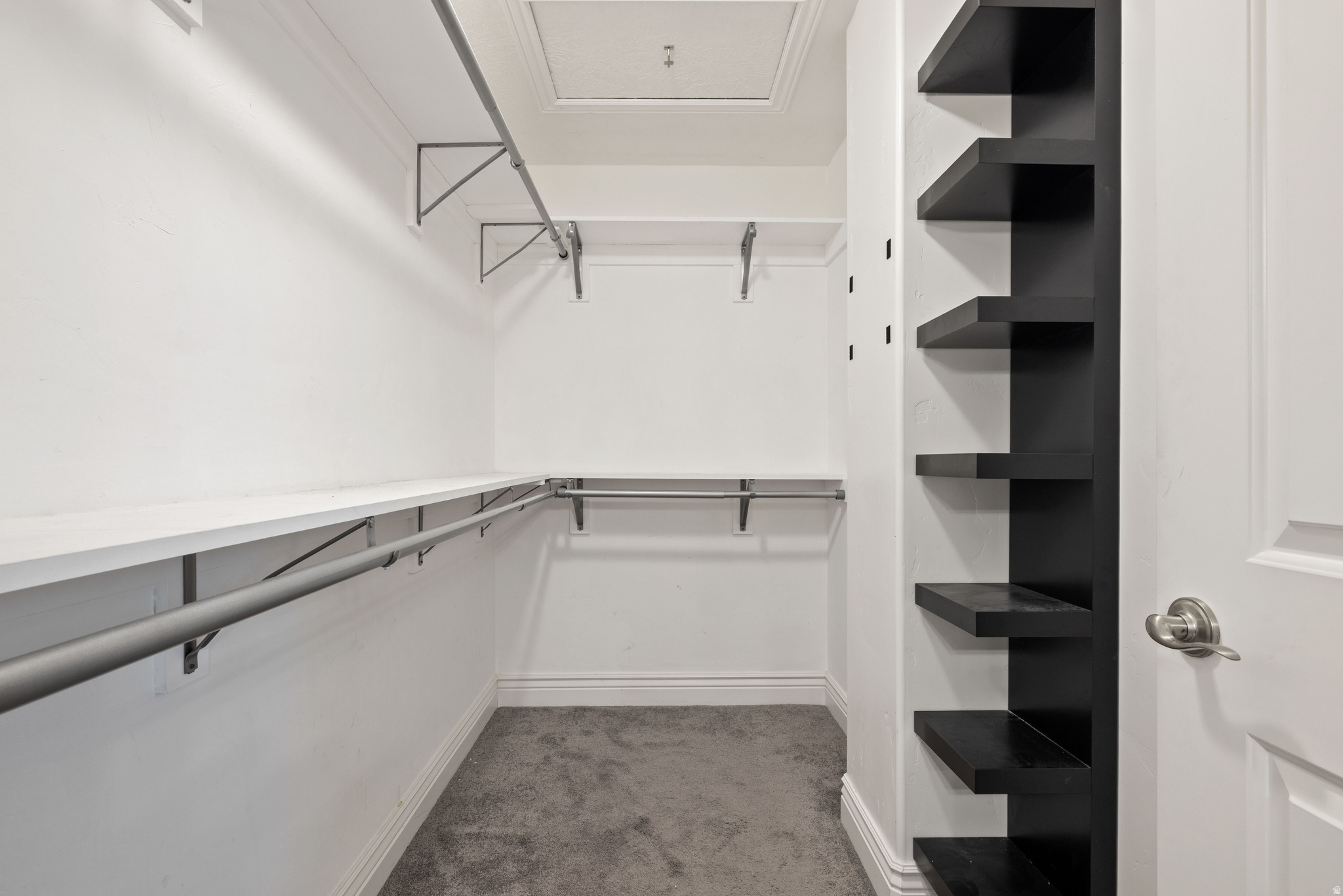 HINCKLEY PARK - Residential