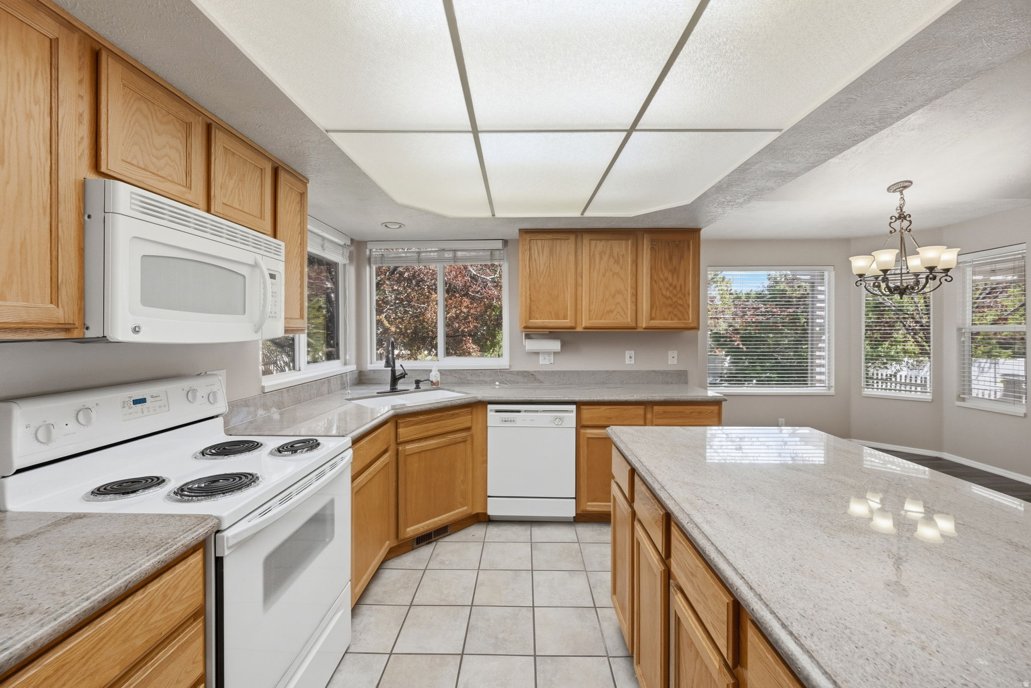 PEBBLECREEK - Residential