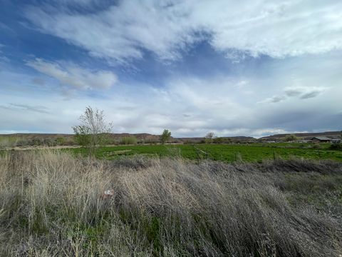 Tiny photo for 240 E HORSESHOE BEND RD, Vernal, UT 84078 (MLS # 2149977)
