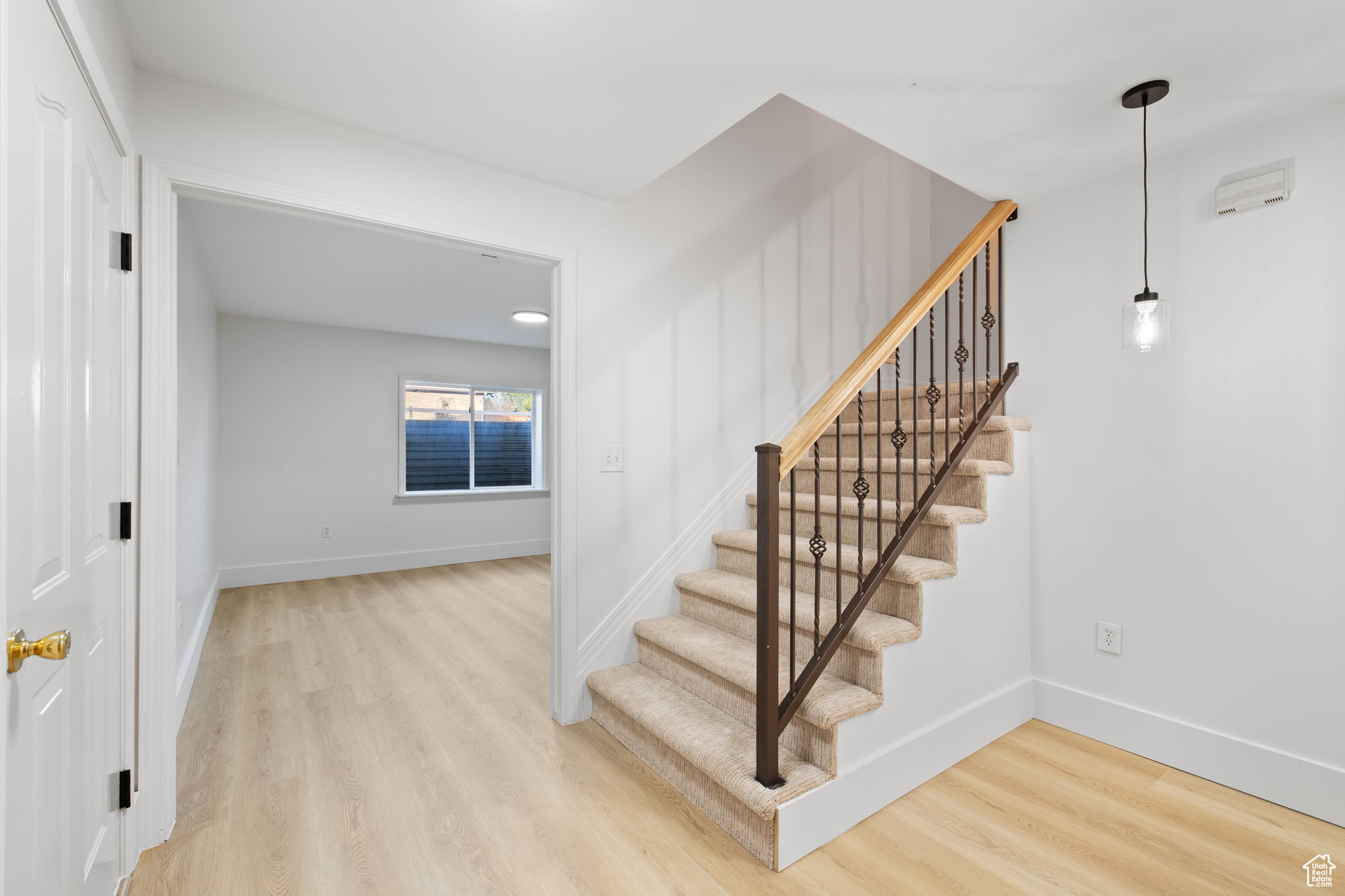 COUNTRY CLASSIC ESTATES - Residential